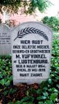 Lugtenburg Maartje 1854-1928 (grafsteen).JPG